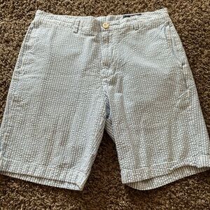 VINEYARD vines shorts sz 33